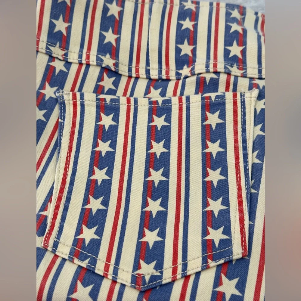 We the Free Penny Pull-on Stars Stripes Denim Stretch Flare Jeans 32 30” Inseam - Picture 7 of 7